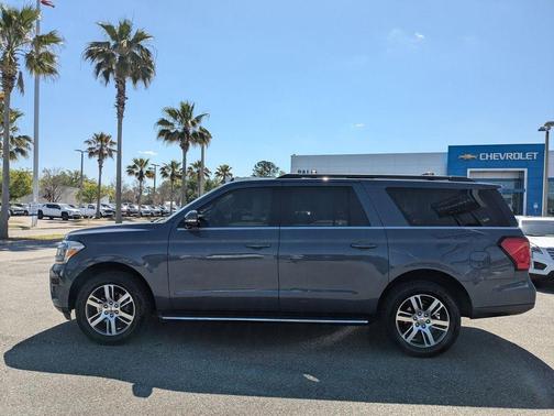 Infinite Blue Metallic Tinted Clearcoat 2022 Ford Expedition Max XLT