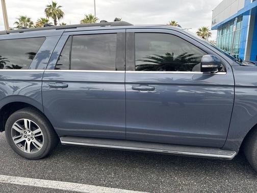 2022 Ford Expedition Max XLT