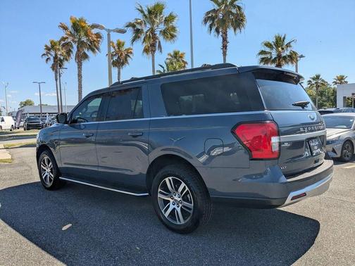 2022 Ford Expedition Max XLT
