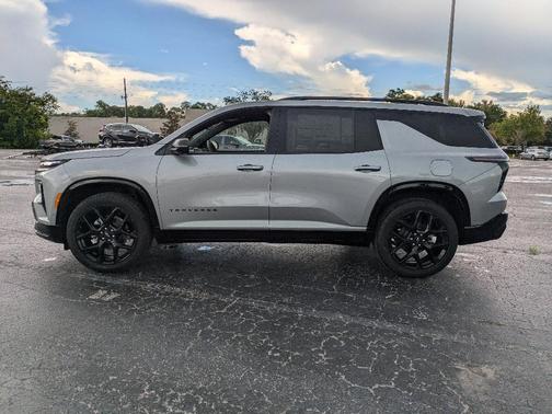2025 Chevrolet Traverse RS