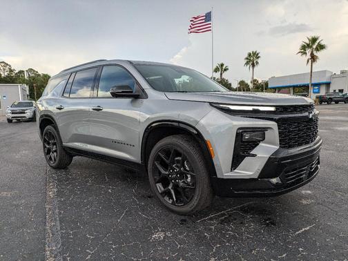 2025 Chevrolet Traverse RS
