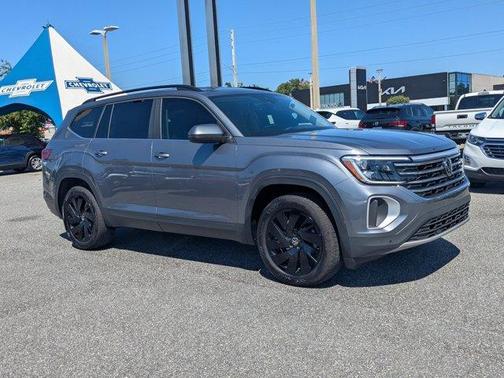 2024 Volkswagen Atlas 2.0T SE w/Technology