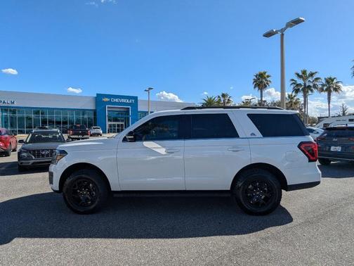 White Metallic 2022 Ford Expedition Timberline