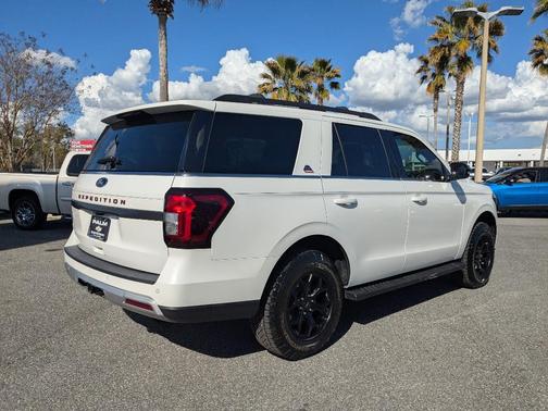 White Metallic 2022 Ford Expedition Timberline