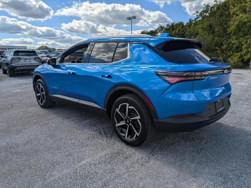2026 Chevrolet Equinox EV LT 2