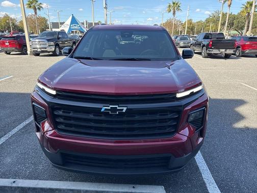 2025 Chevrolet Traverse LT