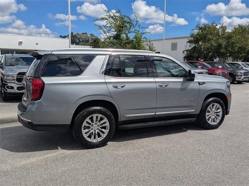 2024 GMC Yukon SLT