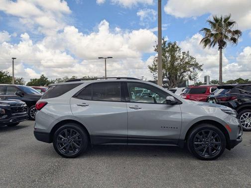 Sterling Gray Metallic 2024 Chevrolet Equinox RS