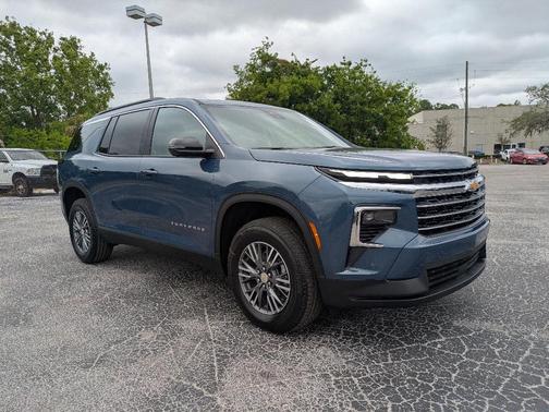 Blue 2026 Chevrolet Traverse LT