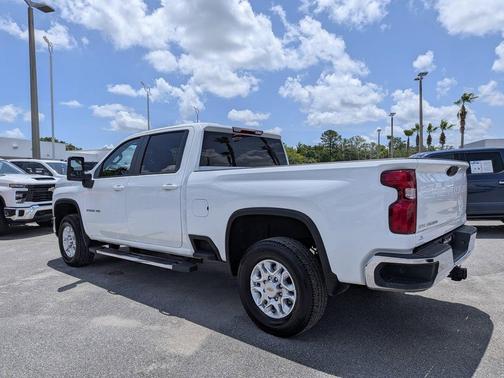 Summit White 2025 Chevrolet Silverado 2500 LT