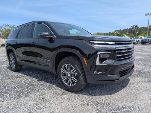 Black 2026 Chevrolet Traverse LT