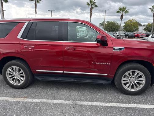 2022 GMC Yukon SLT