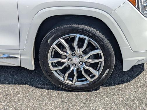 White Frost Tri-Coat 2022 GMC Terrain Denali