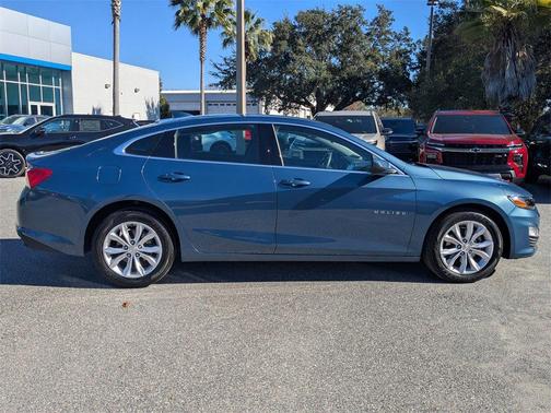 2025 Chevrolet Malibu LT