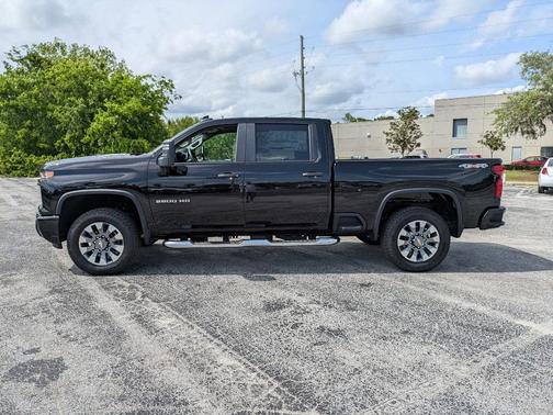 2025 Chevrolet Silverado 2500 Custom