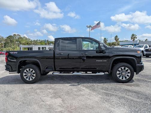 2025 Chevrolet Silverado 2500 Custom