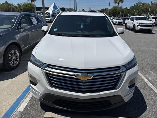 Summit White 2023 Chevrolet Traverse Premier