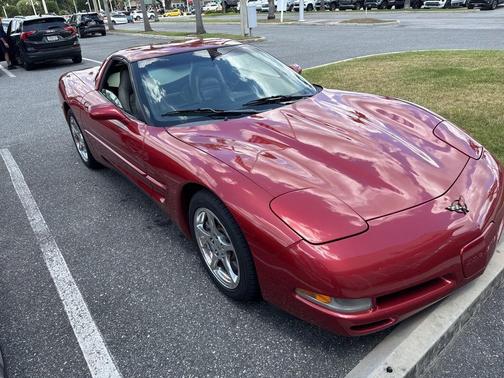 Red Metallic 1998 Chevrolet Corvette