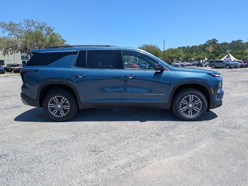 Blue 2026 Chevrolet Traverse LT