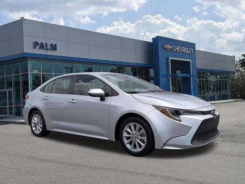 Classic Silver Metallic 2022 Toyota Corolla LE
