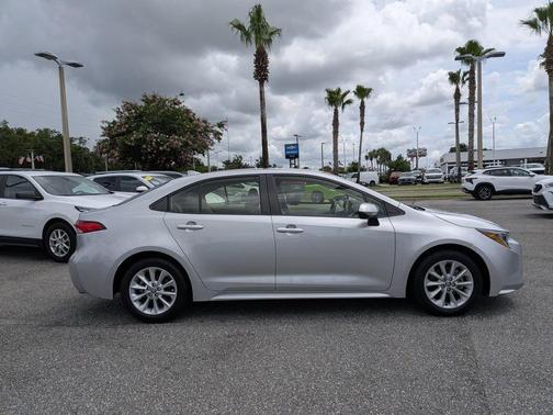 Classic Silver Metallic 2022 Toyota Corolla LE