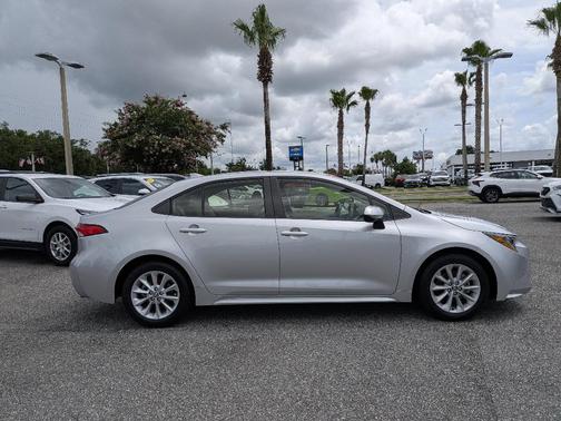 Classic Silver Metallic 2022 Toyota Corolla LE