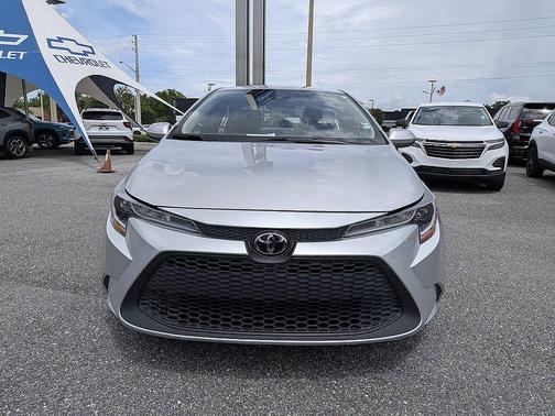 Classic Silver Metallic 2022 Toyota Corolla LE