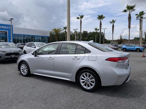 Classic Silver Metallic 2022 Toyota Corolla LE