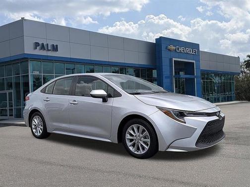 Classic Silver Metallic 2022 Toyota Corolla LE