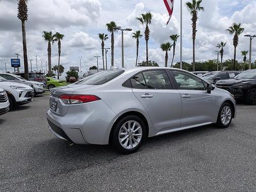 Classic Silver Metallic 2022 Toyota Corolla LE