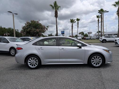 Classic Silver Metallic 2022 Toyota Corolla LE