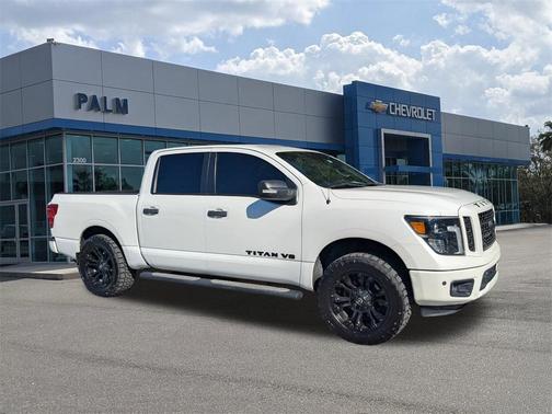 2019 Nissan Titan SV