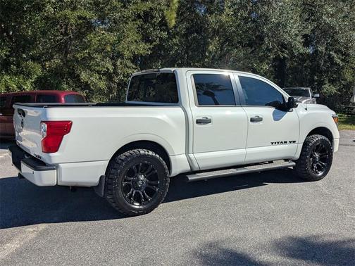 2019 Nissan Titan SV