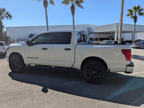 2019 Nissan Titan SV