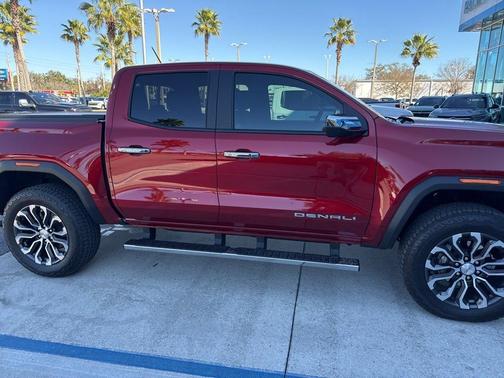 2025 GMC Canyon Denali