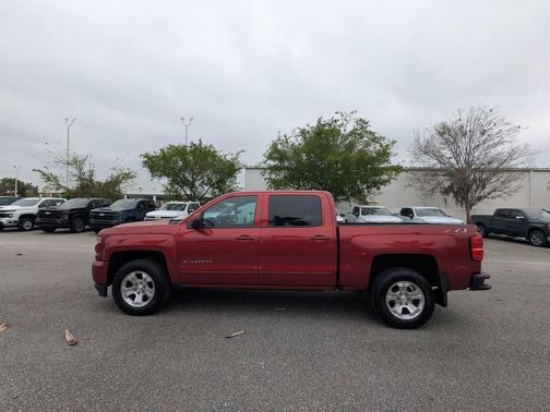 Cajun Red Tintcoat 2018 Chevrolet Silverado 1500 LT