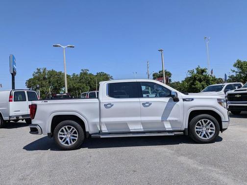 White Frost 2022 GMC Sierra 1500 Limited SLT