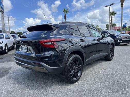 Black 2026 Chevrolet Trax ACTIV