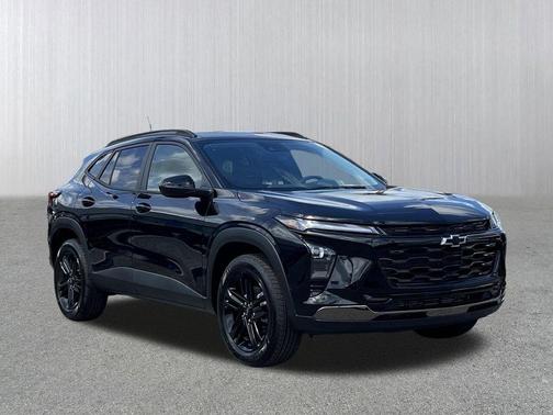 Black 2026 Chevrolet Trax ACTIV