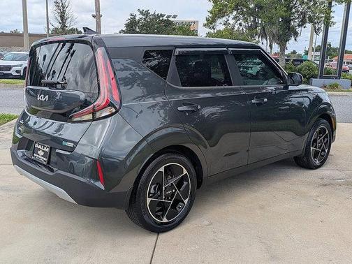 Gravity Gray 2023 Kia Soul EX
