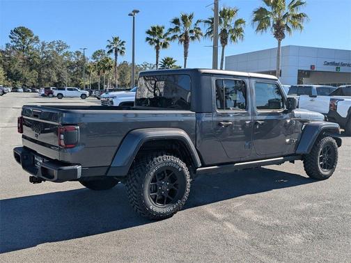 2024 Jeep Gladiator Sport