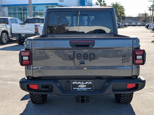 2024 Jeep Gladiator Sport