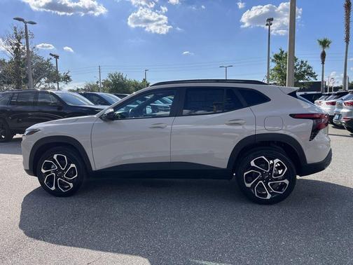 Tan 2026 Chevrolet Trax 2RS