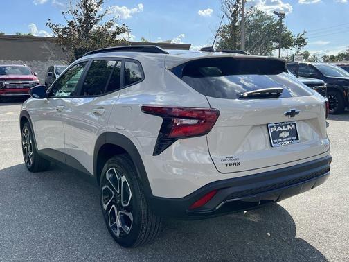 Tan 2026 Chevrolet Trax 2RS