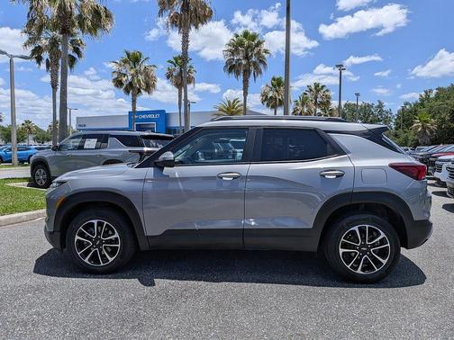Sterling Gray Metallic 2025 Chevrolet Trailblazer LT