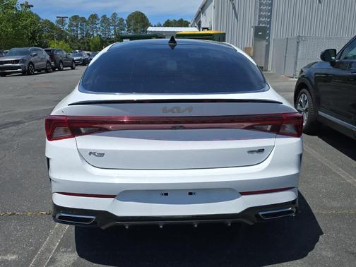 Glacial White Pearl 2022 Kia K5 GT-Line