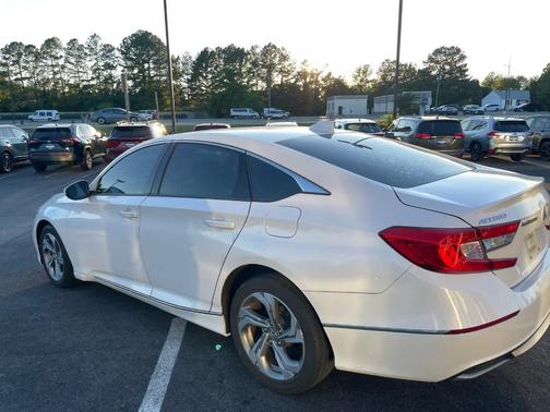 Platinum White Pearl 2019 Honda Accord EX