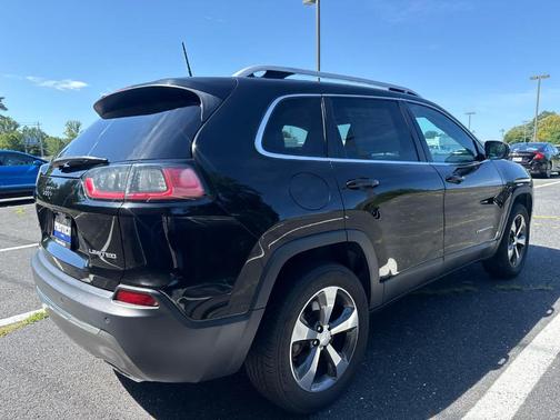 Diamond Black 2019 Jeep Cherokee Limited