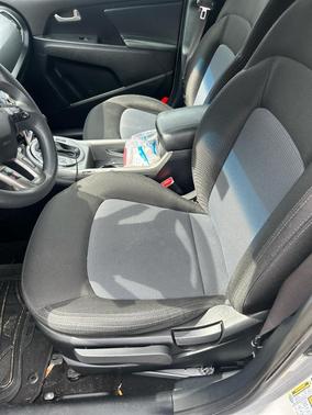 Bright Silver 2016 Kia Sportage LX