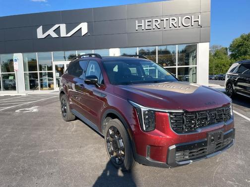 Red 2025 Kia Sorento SX